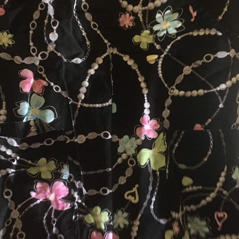 Nurse Scrubs - Picture 2 of 3